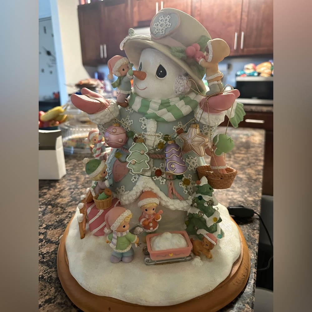 Precious moments “building something special” snowman